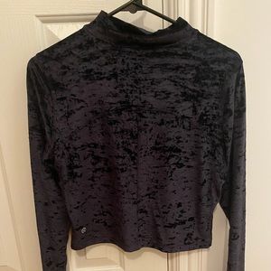 Lululemon NBW black velvet long sleeve